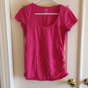 Fitted short sleeve maternity top